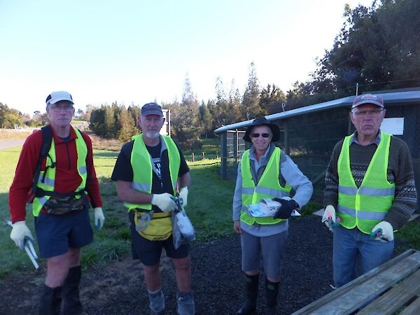 Volunteers at the National wetlands centre ready to deploy invasive fish and rabbit based baits to terrestrial DOC 250 kill traps. Photo courtesy of Nardene Berry (New Zealand Landcare Trust)